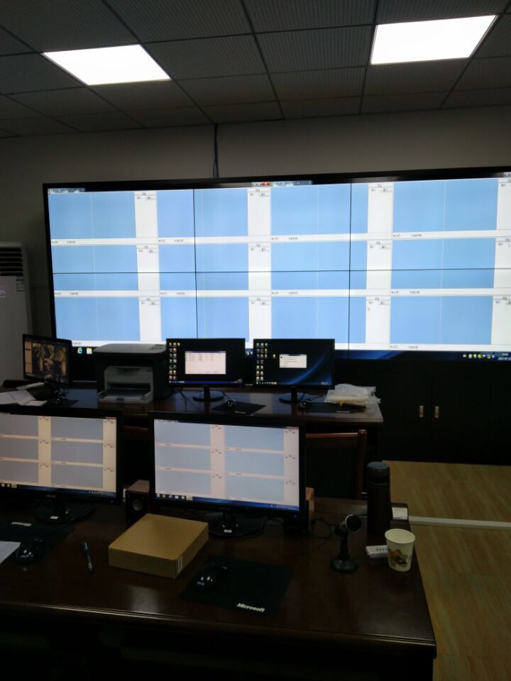 保诚液晶拼接屏助力广西某驾校