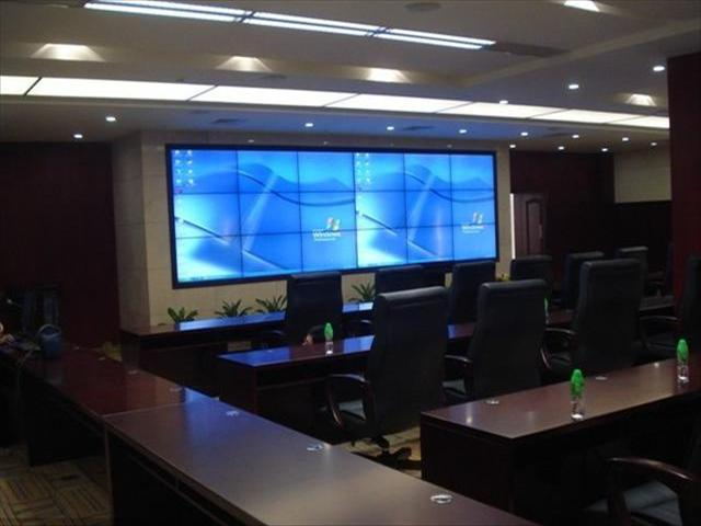 甘肃兰州某地产多功能会议室