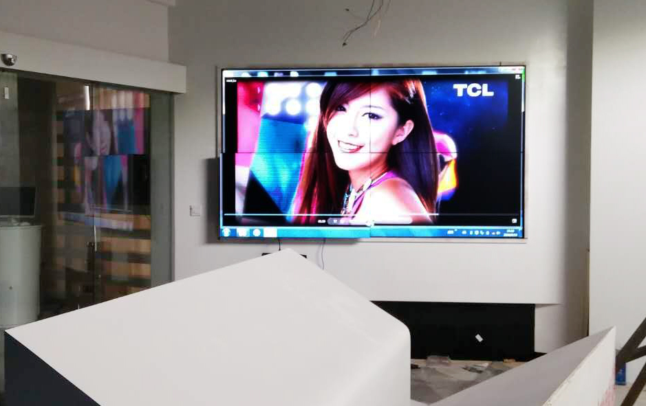 55寸1.7mm液晶拼接屏